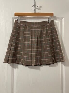 Aritzia Sunday Best Pleated Mini Skirt